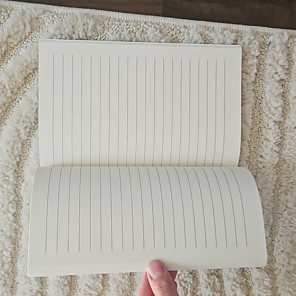 notebook - Picture 2 of 2